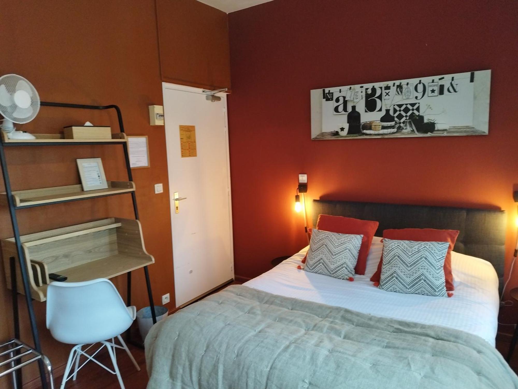 Hotel Restaurant Le Bosquet Les Ponts-de-Cé Habitación foto